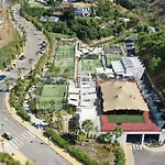 2 Bedroom Penthouse With Sea View @ Estepona Hills