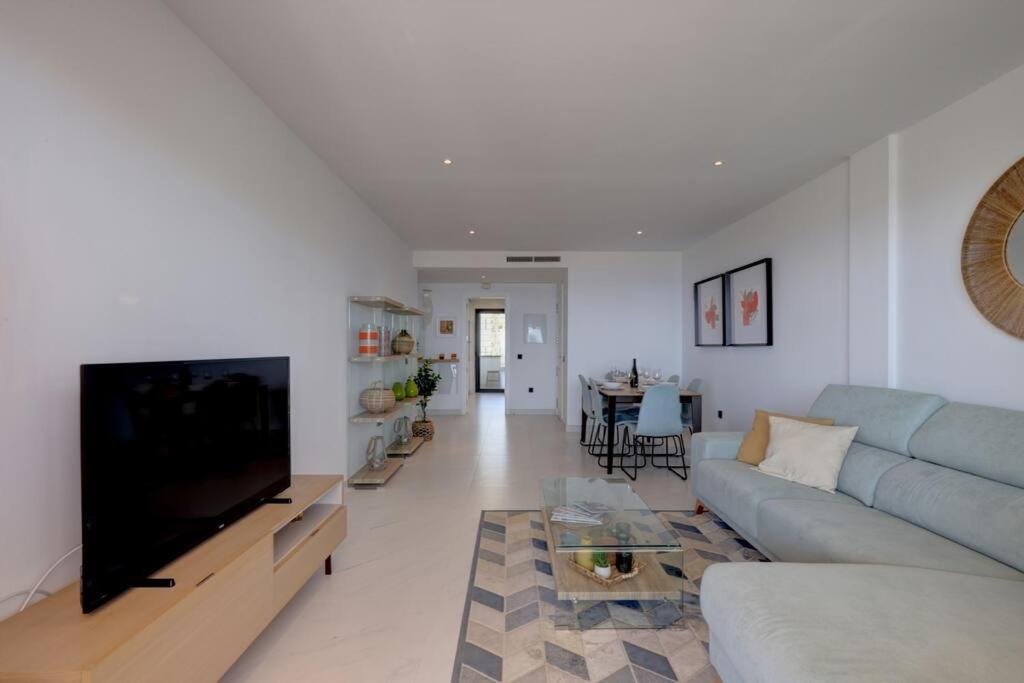 2 Bedroom Penthouse With Sea View @ Hills Appartement Estepona