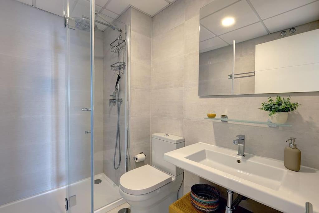 2 Bedroom Penthouse With Sea View @ Hills Appartement Estepona