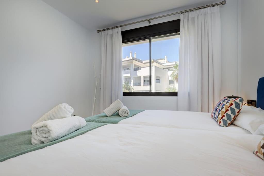 Appartement 2 Bedroom Penthouse With Sea View @ Hills Estepona