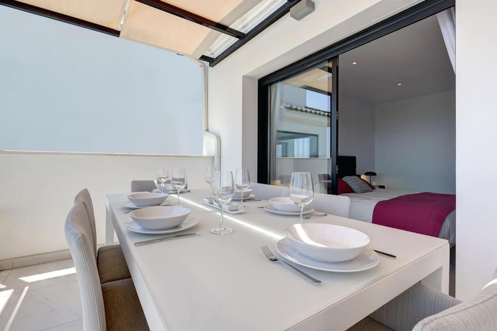 2 Bedroom Penthouse With Sea View @ Hills Appartement Estepona